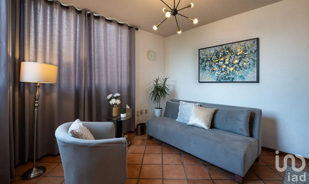Casa en Venta en Paseos del Bosque, Naucalpan de Juárez, Estado de México | NEX-269703 | iad México | Foto 2 de 11
