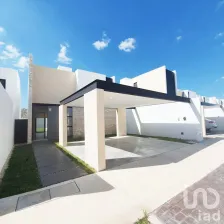 NEX-112297 - Casa en Venta, con 3 recamaras, con 3 baños, con 217 m2 de construcción en Cholul, CP 97305, Yucatán.
