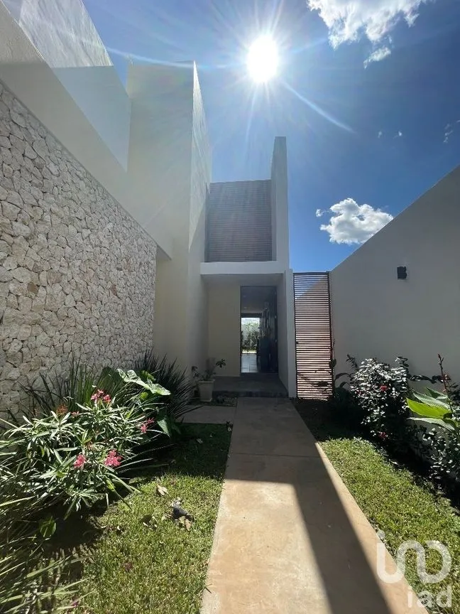 Casa en Venta en Conkal, Conkal, Yucatán | NEX-202306 | iad México | Foto 2 de 18