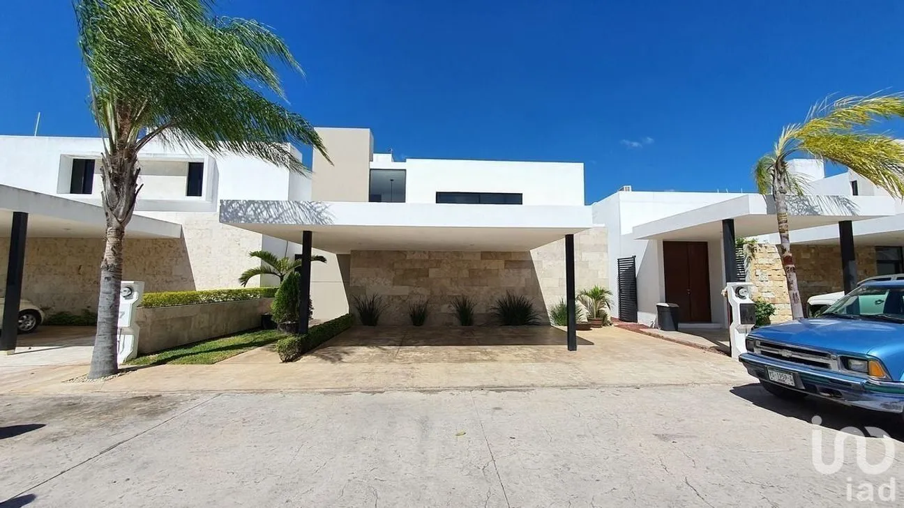 Casa en Renta en Temozon Norte, Mérida, Yucatán | NEX-228907 | iad México | Foto 1 de 19