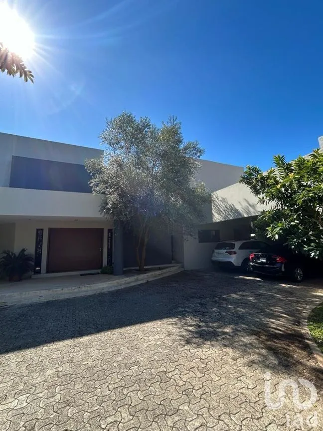 Casa en Venta en Club de Golf La Ceiba, Mérida, Yucatán | NEX-228909 | iad México | Foto 3 de 31