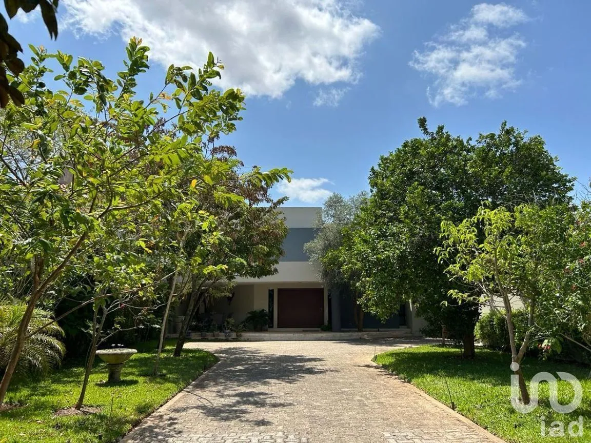 Casa en Venta en Club de Golf La Ceiba, Mérida, Yucatán | NEX-228909 | iad México | Foto 1 de 31