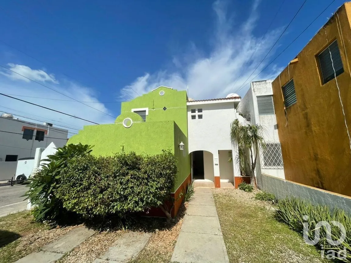 Casa en Renta en Privada Villa Palma Real, Mérida, Yucatán | NEX-228911 | iad México | Foto 2 de 18