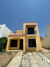 NEX-296297 - Casa en Renta, con 3 recamaras, con 2 baños, con 150 m2 de construcción.