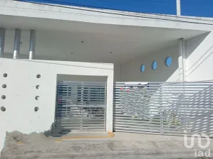 NEX-100797 - Casa en Venta, con 7 recamaras, con 4 baños, con 289 m2 de construcción en Chuburna de Hidalgo, CP 97208, Yucatán.