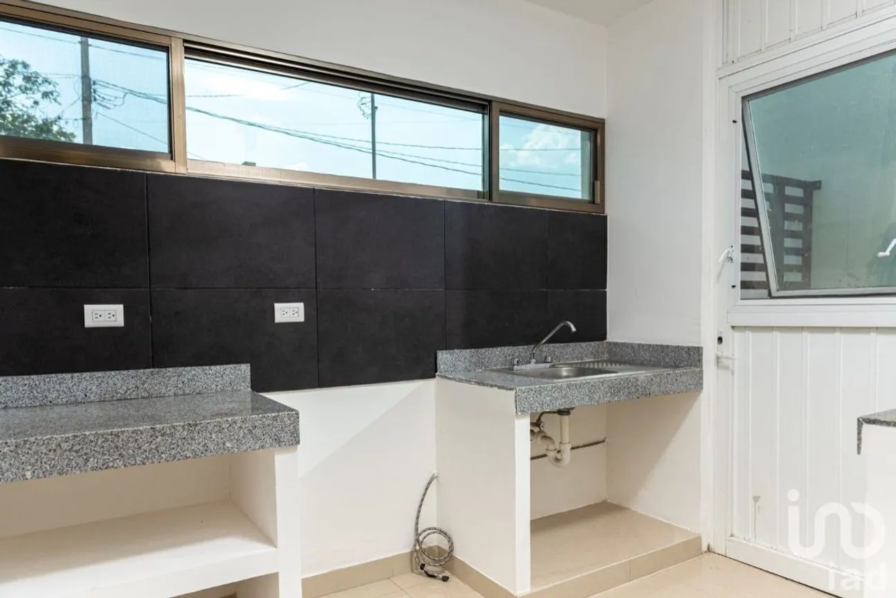 Casa en Venta en Leandro Valle, Mérida, Yucatán | NEX-228229 | iad México | Foto 18 de 31