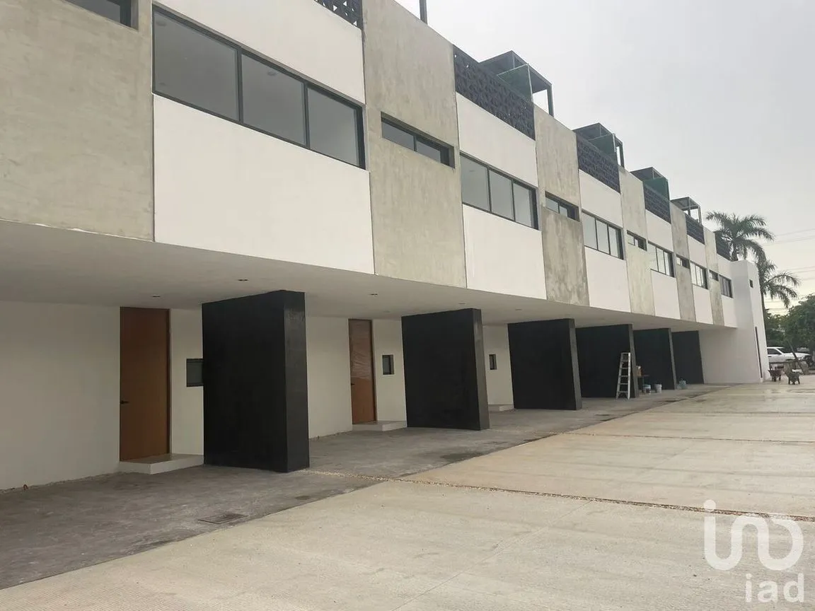 Casa en Renta en Benito Juárez Nte, Mérida, Yucatán | NEX-228256 | iad México | Foto 1 de 10