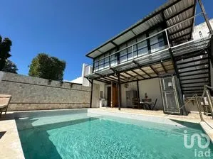 NEX-229892 - Casa en Venta, con 4 recamaras, con 4 baños, con 227.57 m2 de construcción.