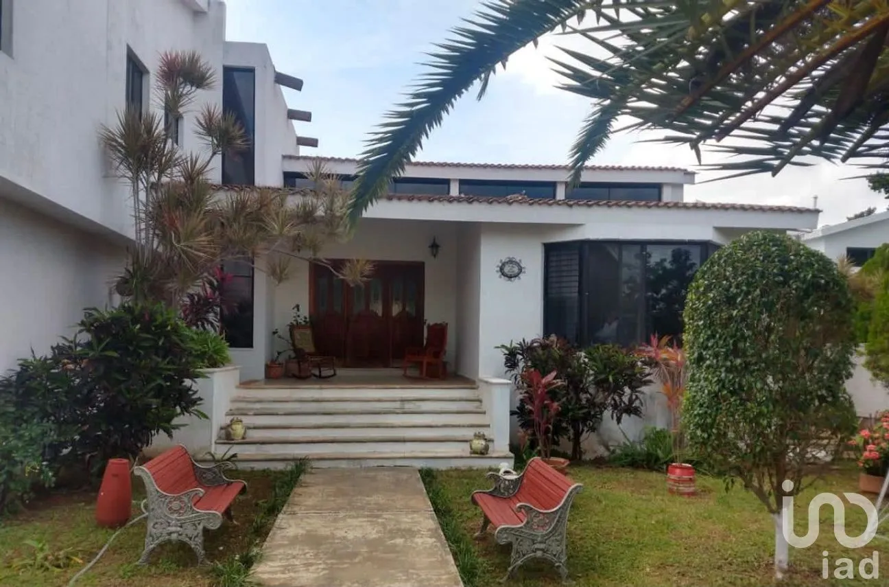 Casa en Venta en Benito Juárez Nte, Mérida, Yucatán | NEX-273762 | iad México | Foto 2 de 50