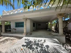 NEX-273813 - Casa en Venta, con 2 recamaras, con 2 baños, con 264.69 m2 de construcción en Chuburna Puerto, CP 97336, Yucatán.