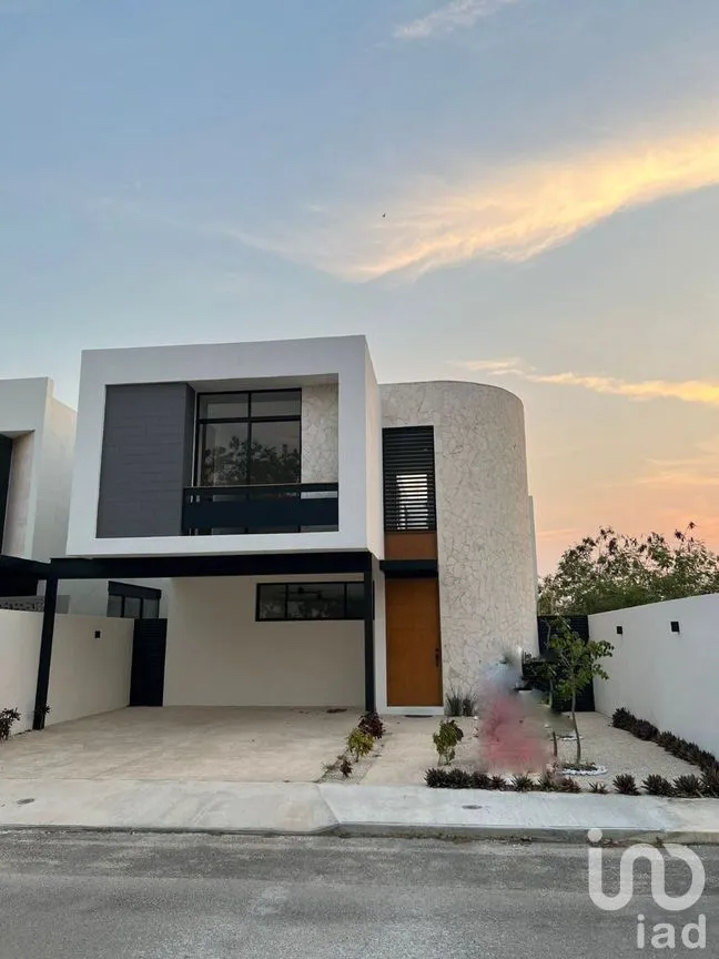Casa en Venta en Conkal, Conkal, Yucatán | NEX-273850 | iad México | Foto 1 de 15