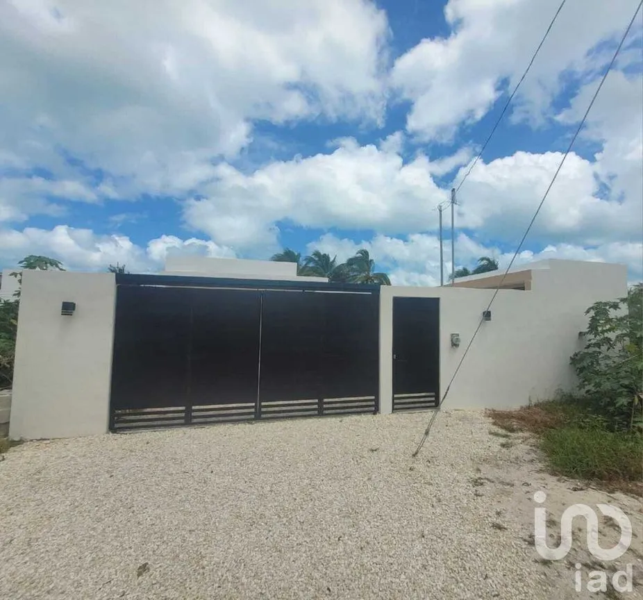 Casa en Venta en Chuburna Puerto, Progreso, Yucatán | NEX-273900 | iad México | Foto 1 de 22
