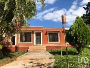 NEX-273985 - Casa en Venta, con 3 recamaras, con 3 baños, con 244.98 m2 de construcción en Peto Centro, CP 97930, Yucatán.