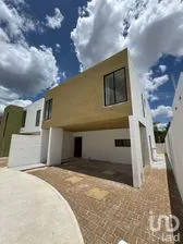 NEX-274003 - Casa en Venta, con 2 recamaras, con 2 baños, con 144 m2 de construcción en Leandro Valle, CP 97143, Yucatán.
