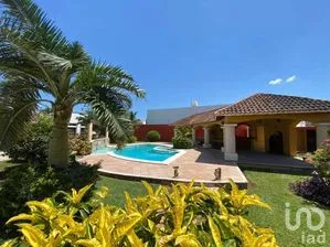 NEX-274046 - Casa en Venta, con 3 recamaras, con 4 baños, con 494 m2 de construcción en Santa Rita Cholul, CP 97130, Yucatán.