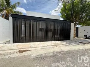 NEX-274047 - Casa en Venta, con 3 recamaras, con 4 baños, con 343.79 m2 de construcción en México Norte, CP 97128, Yucatán.