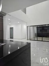 NEX-274055 - Casa en Venta, con 4 recamaras, con 4 baños, con 341.81 m2 de construcción.