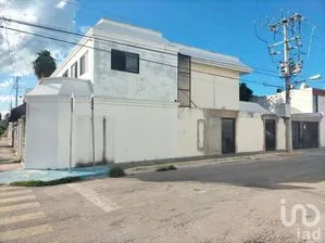 NEX-274060 - Casa en Venta, con 4 recamaras, con 4 baños, con 377.57 m2 de construcción en Francisco de Montejo, CP 97203, Yucatán.