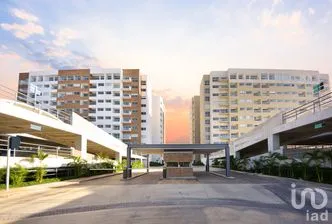 NEX-274076 - Departamento en Venta, con 2 recamaras, con 2 baños, con 108.84 m2 de construcción en Vía Montejo, CP 97204, Yucatán.