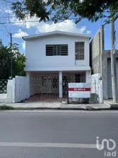 NEX-274100 - Casa en Venta, con 5 recamaras, con 3 baños, con 212.39 m2 de construcción en Jesús Carranza, CP 97109, Yucatán.