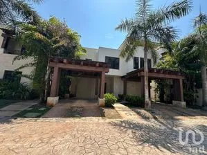 NEX-274116 - Casa en Venta, con 3 recamaras, con 3 baños, con 287 m2 de construcción en Yucatán Country Club, CP 97308, Yucatán.