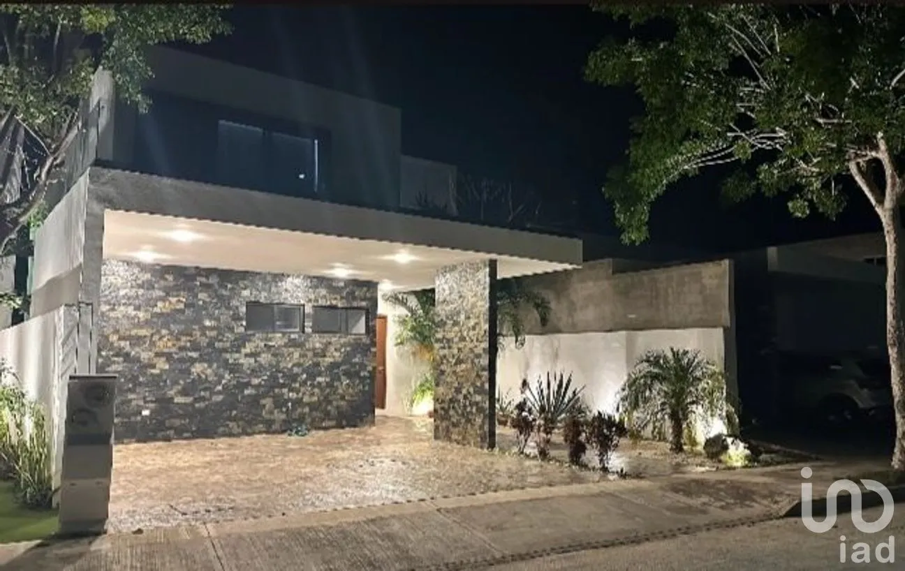 Casa en Venta en Cholul, Mérida, Yucatán | NEX-277044 | iad México | Foto 1 de 25