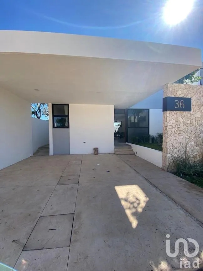 Casa en Venta en Conkal, Conkal, Yucatán | NEX-280430 | iad México | Foto 1 de 23