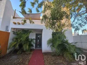 NEX-283034 - Casa en Renta, con 3 recamaras, con 2 baños.
