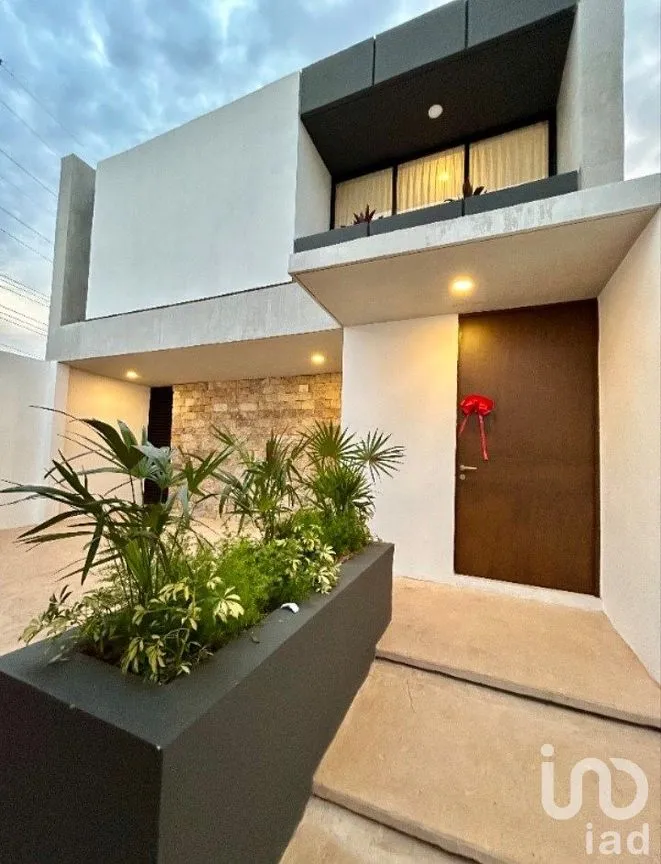 Casa en Venta en Cholul, Mérida, Yucatán | NEX-288165 | iad México | Foto 1 de 11