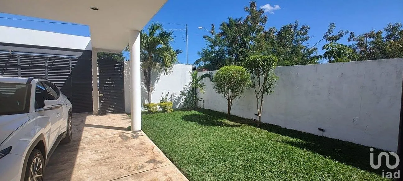 Casa en Venta en San Antonio Cinta, Mérida, Yucatán | NEX-290251 | iad México | Foto 3 de 29