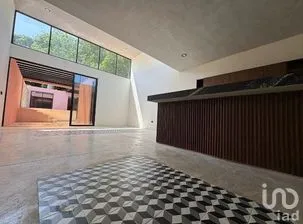 NEX-291343 - Casa en Venta, con 2 recamaras, con 3 baños, con 197.86 m2 de construcción en Mérida Centro, CP 97000, Yucatán.