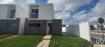 NEX-291581 - Casa en Renta, con 2 recamaras, con 1 baño en Las Américas, CP 97302, Yucatán.
