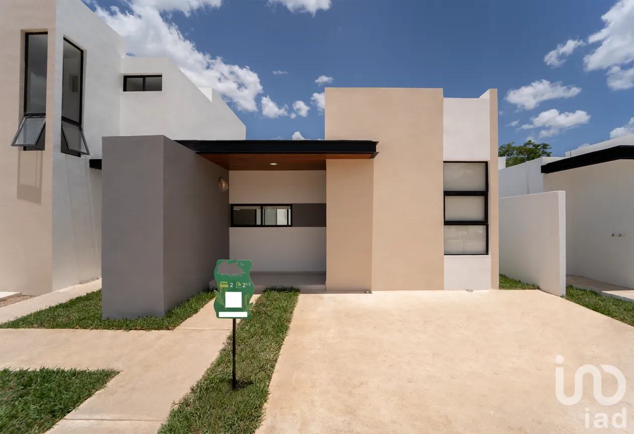 Casa en Venta en Cholul, Mérida, Yucatán | NEX-292400 | iad México | Foto 1 de 9