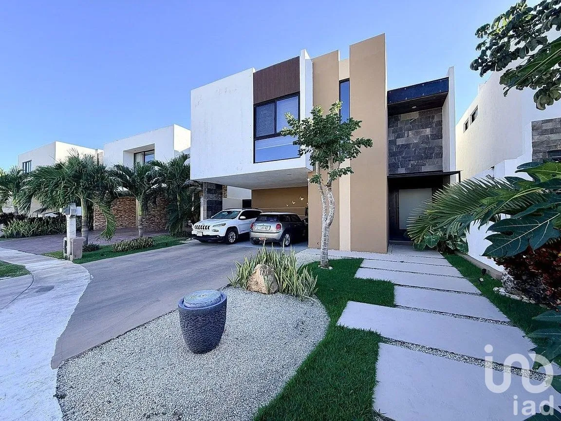 Casa en Venta en Cholul, Mérida, Yucatán | NEX-293146 | iad México | Foto 1 de 19