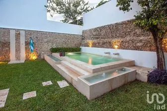 NEX-294681 - Casa en Venta, con 2 recamaras, con 2 baños, con 134.38 m2 de construcción en Mérida Centro, CP 97000, Yucatán.
