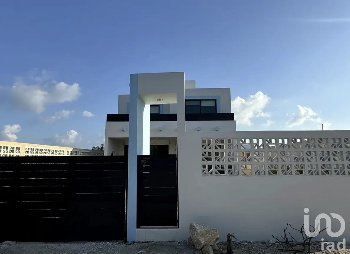 Casa en Venta en Chicxulub Puerto, Progreso, Yucatán | NEX-294684 | iad México | Foto 1 de 17
