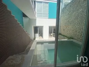 NEX-299922 - Casa en Renta, con 2 recamaras, con 2 baños, con 145.44 m2 de construcción.