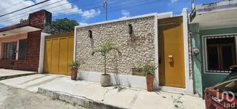 NEX-299958 - Casa en Venta, con 3 recamaras, con 3 baños, con 243.85 m2 de construcción.
