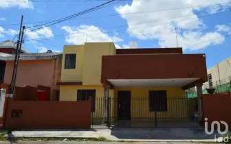 NEX-92291 - Casa en Venta, con 5 recamaras, con 4 baños, con 279 m2 de construcción en Pensiones, CP 97219, Yucatán.