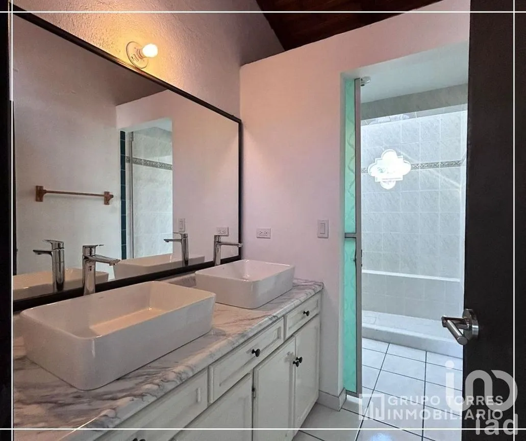 Casa en Venta en Valle Dorado, Ensenada, Baja California | NEX-232850 | iad México | Foto 13 de 17