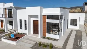NEX-277429 - Casa en Venta, con 2 recamaras, con 2 baños, con 118.13 m2 de construcción en Colinas del Sauzal, CP 22760, Baja California.
