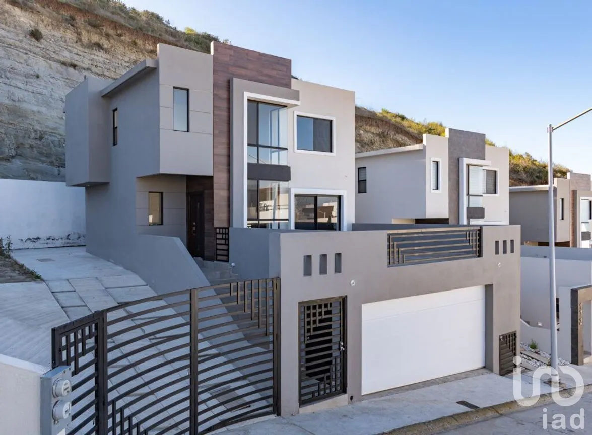 Casa en Venta en Colinas del Sauzal, Ensenada, Baja California | NEX-280073 | iad México | Foto 1 de 4