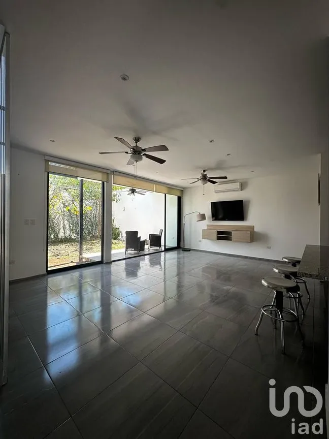 Casa en Venta en San Antonio Cinta, Mérida, Yucatán | NEX-276936 | iad México | Foto 3 de 10