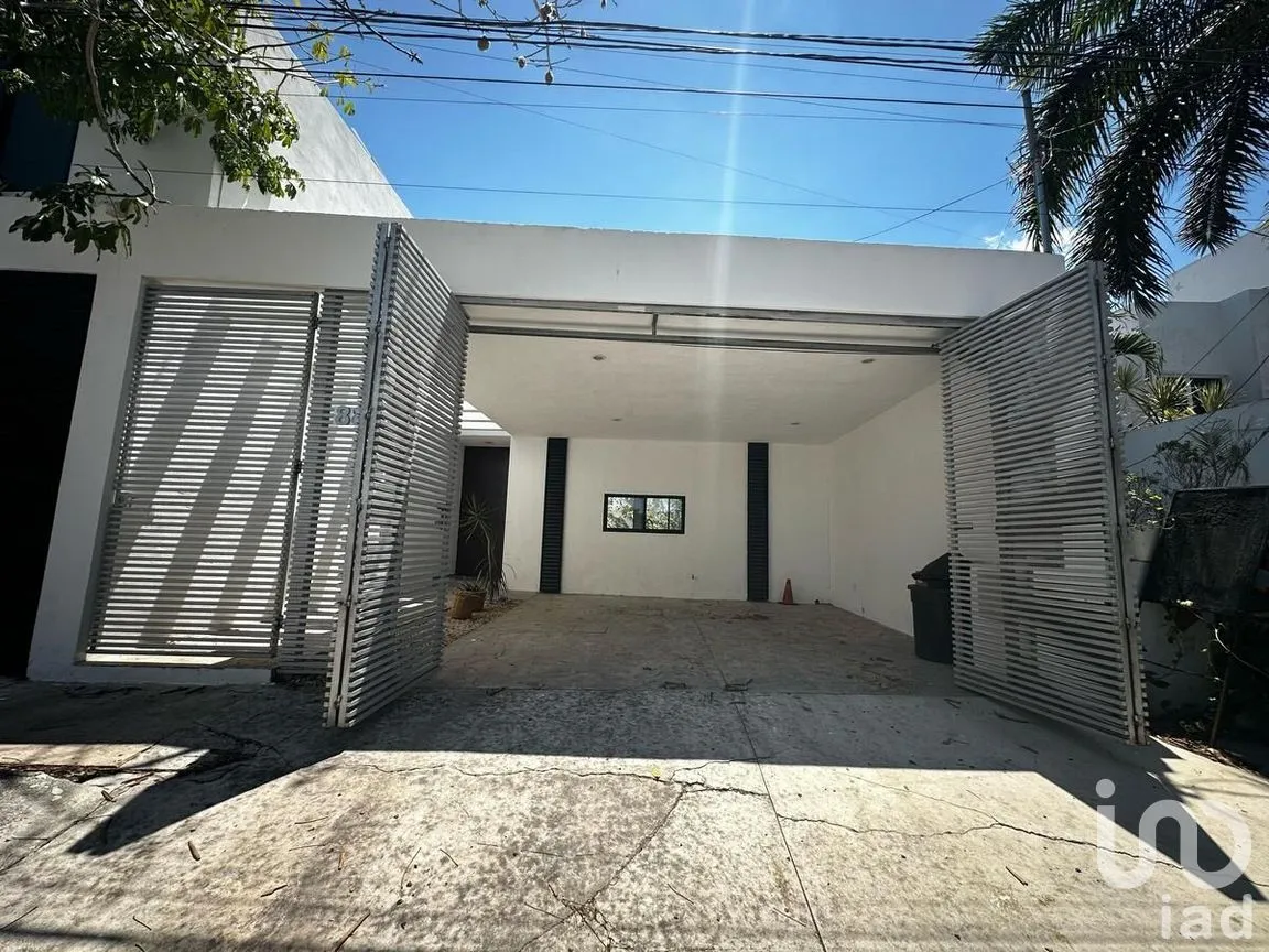 Casa en Venta en San Antonio Cinta, Mérida, Yucatán | NEX-276936 | iad México | Foto 1 de 10