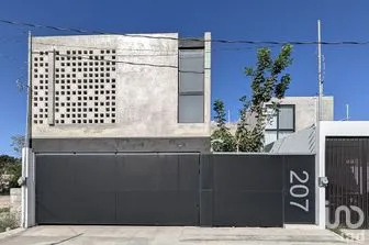 NEX-279174 - Casa en Venta, con 3 recamaras, con 4 baños, con 281.57 m2 de construcción.