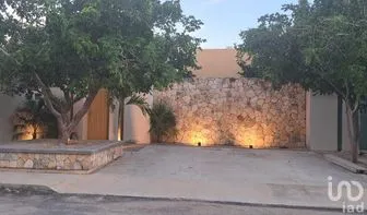 NEX-282467 - Casa en Venta, con 2 recamaras, con 2 baños, con 130 m2 de construcción en Cholul, CP 97305, Yucatán.