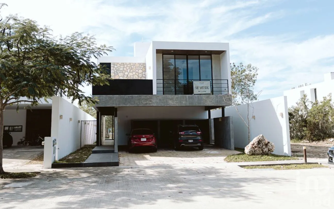 Casa en Venta en Conkal, Conkal, Yucatán | NEX-202424 | iad México | Foto 2 de 46