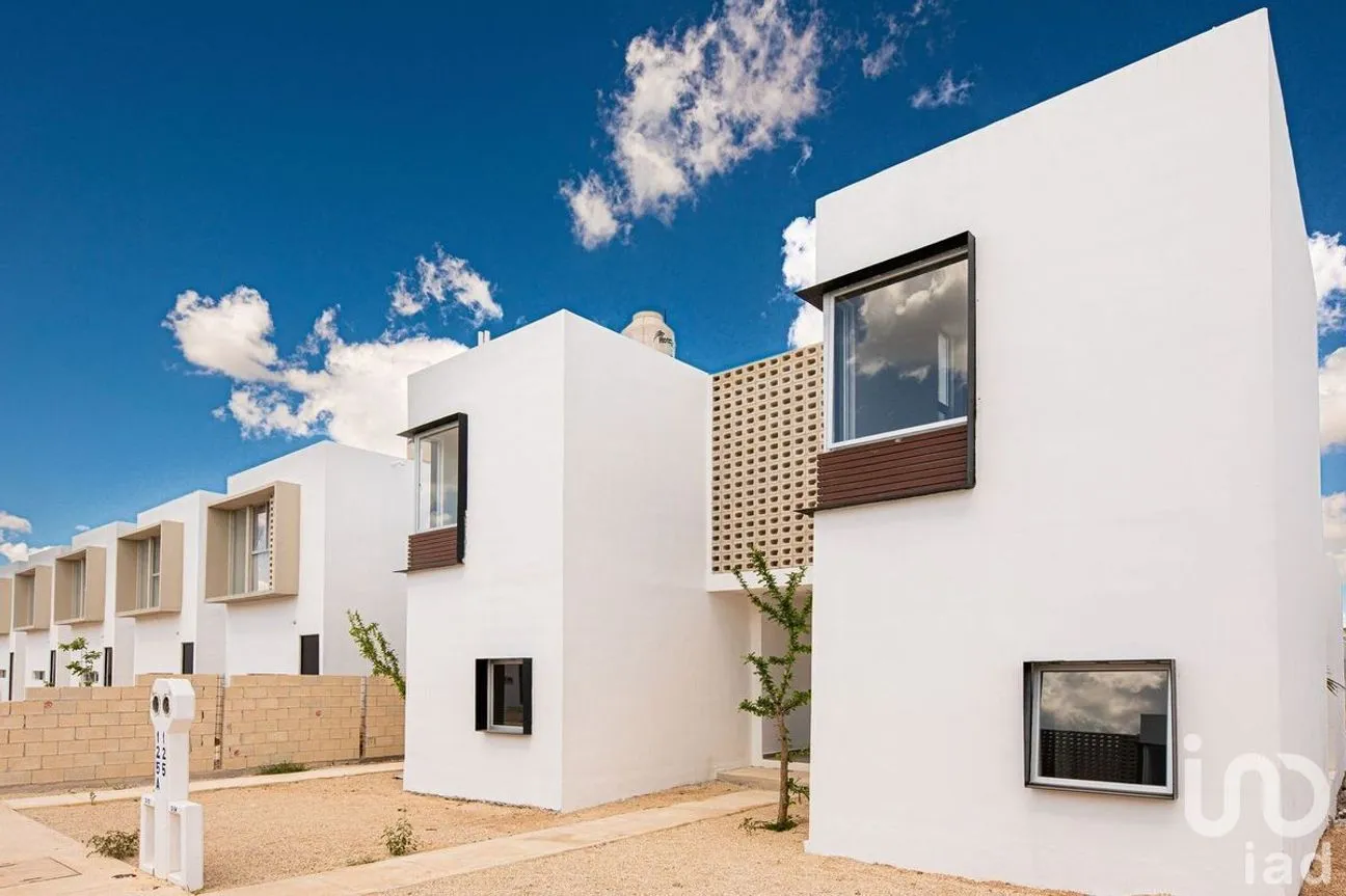 Casa en Venta en Villas del Oriente, Kanasín, Yucatán | NEX-230837 | iad México | Foto 3 de 13