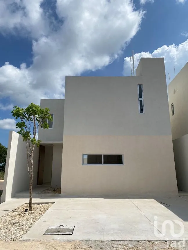 Casa en Venta en San Pedro Cholul, Mérida, Yucatán | NEX-230868 | iad México | Foto 2 de 28