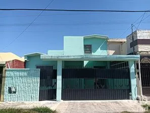 NEX-272419 - Casa en Venta, con 3 recamaras, con 2 baños, con 173.38 m2 de construcción en Las Brisas Del Norte, CP 97144, Yucatán.